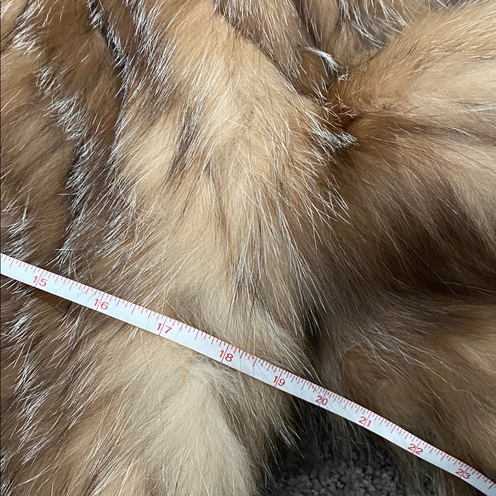 Saga Fox Furs Luxurious Brown and Tan‎ Fur Coat ‼️Rare‼️ - Picture 13 of 16
